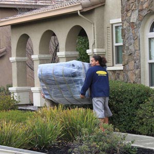Let our Lake Tahoe movers do the heavy lifting for you.